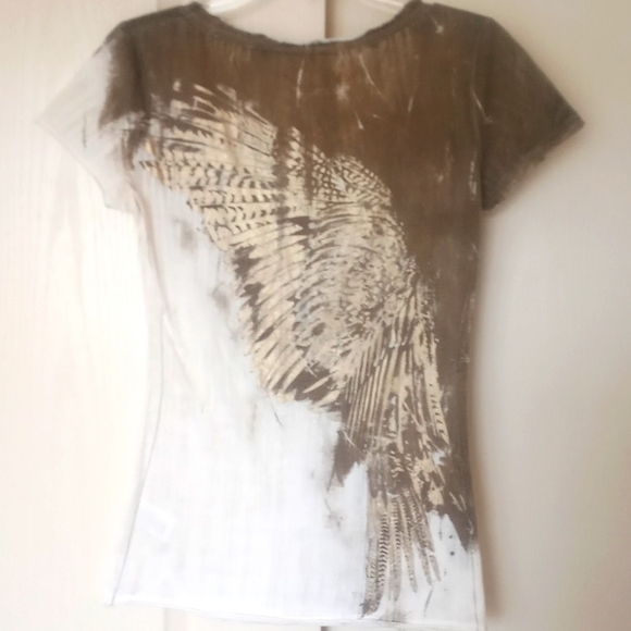 Miss Me Shirt . Miss me Tshirt scoop neck size medium wings and rinestone detail - Picture 5 of 5